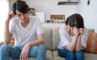 Nhận diện người chồng ích kỷ chỉ qua 4 câu nói này