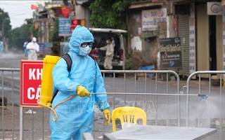 PGS.TS Trần Đắc Phu: Giai đoạn dịch lây lan cộng đồng thì khoanh vùng, cách ly, dập dịch là quan trọng nhất