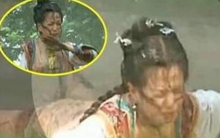 "Hoàn Châu Cách Cách" bị đào bới: Triệu Vy ghét Châu Kiệt là vì bị tiết lộ uống nước phân ngựa khi quay phim? 
