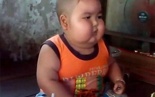 Đầu năm gửi con cho bà ngoại, cuối năm về thăm con người mẹ choáng váng không thể tin nổi
