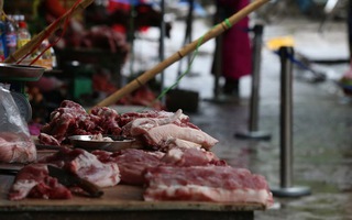 Giá thịt heo chỉ rẻ "trên ti vi", Bộ Công Thương nói gì?