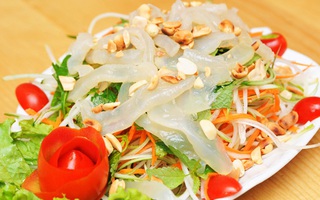 Sứa biển có thể làm nhiều món ngon trong mùa hè nhưng 5 nhóm người không nên ăn và khi chế biến hãy nhớ điều này để tránh ngộ độc
