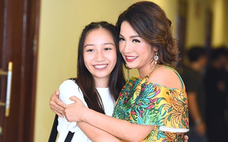 Con gái xinh đẹp của Mỹ Linh - Anh Quân áp lực trước sự nổi tiếng của bố mẹ 