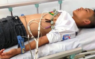 Thầy giáo thể dục bị "tố" tát học sinh nhập viện