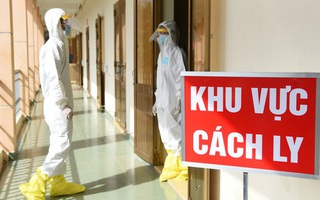 Hàng rong lọt vào khu cách ly Covid-19: Ai có thể bị xử lý hình sự?
