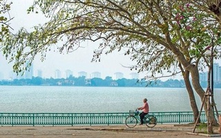 Miền Bắc mát mẻ như mùa thu đến chiều tối trước khi đón mưa giông trên diện rộng