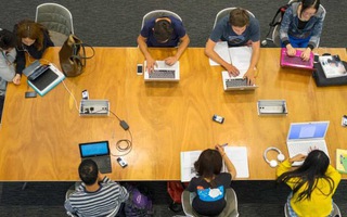 Các trường đại học Australia đề xuất cho phép sinh viên quốc tế nhập cảnh