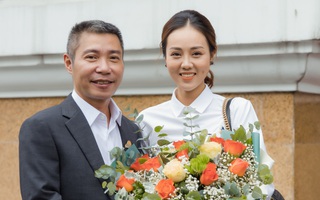 NSND Công Lý rạng rỡ bên bạn gái kém 15 tuổi khi nhậm chức Phó giám đốc Nhà hát Kịch Hà Nội