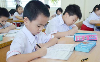 Chỉ đạo mới của Thủ tướng: Học sinh sẽ không bắt buộc đeo khẩu trang và không giãn cách trong lớp học