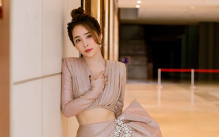 Trong khi cả showbiz than thở tăng cân sau mùa dịch thì "cá sấu chúa" Quỳnh Nga lại có được cơ bụng hoàn mỹ nhờ làm điều này