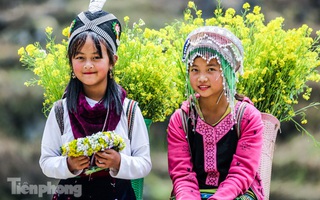 Ngắm nét ngây thơ của những đứa trẻ vùng cao nguyên đá Hà Giang