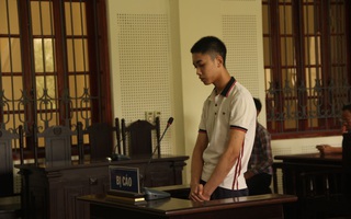 Bị đánh vì từ chối rượu mời, thanh niên 18 tuổi đâm chết 2 trai làng