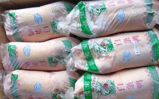 "Vịt thịt dân nuôi" bán ê hề ngoài chợ, bà nội trợ vẫn rủ nhau gom order hàng Trung cấp đông cả năm không hỏng dù giá đắt hơn nhiều
