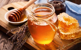 Nhiều mật ong giả, đây là 2 bí quyết phân biệt mật ong xịn - kém chất lượng rất dễ thực hiện