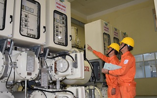 Gần 1 triệu khách hàng tiền điện tăng cao bất thường: EVN nói về độ chính xác của công tơ