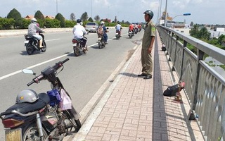 Bị "giang hồ đòi nợ", người đàn ông nhảy sông Sài Gòn tự tử