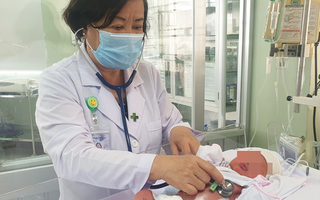 Sản phụ ở miền Tây đẻ rơi con thứ 3 tại nhà do ít đi khám thai