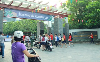 Nhà báo Thu Hà "bóc mẽ" nhiều trường tuyển sinh với bảng điểm toàn 10: Dù con tốt cỡ nào cũng sẽ bị loại từ vòng gửi xe!