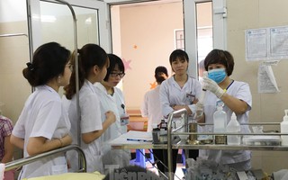 Làn sóng tháo chạy khỏi y dược TPHCM vì học phí tăng?