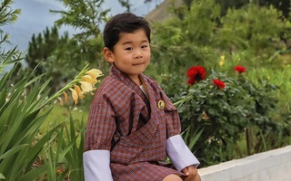 Hoàng tử nhí của Bhutan: Cứ ngỡ con vua thì phải sống sung túc, ai ngờ 20 năm không được tổ chức sinh nhật vì lý do này