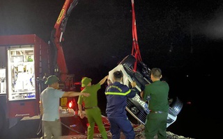 Vụ ô tô lao xuống biển ở Quảng Ninh: Nạn nhân cuối cùng đã tử vong