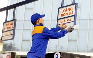 Ngày mai, giá xăng giảm sau 4 lần tăng liên tiếp?