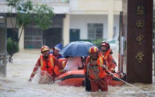 Lũ lụt lớn chưa từng có hoành hành tại Trung Quốc và Nhật Bản