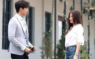 Chồng ngoại tình rồi hào phóng tặng vợ ô tô tiền tỷ trong lúc đang ly thân để níu kéo, song câu trả lời của cô lập tức khiến anh ta phải hổ thẹn cúi đầu