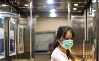 Ca “siêu lây nhiễm” Covid-19 ở Trung Quốc: Lây 71 người đi chung thang máy