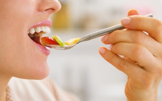 Những sản phẩm thay thế đường tinh luyện cho chị em đang giảm cân nhưng vẫn thèm ngọt