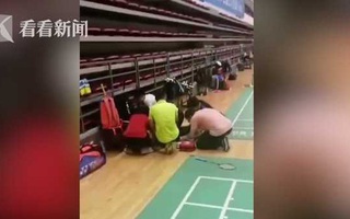 Sau khi đánh cầu lông, người đàn ông đột nhiên ngất xỉu, tim ngừng đập, bác sĩ cảnh báo điều này 