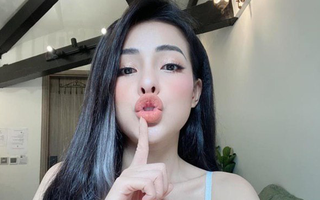 Chính thức bị cấm diễn 4 tháng sau bê bối ăn mặc phản cảm, Ngân 98 có chia sẻ đầu tiên nhưng lại vội xóa?