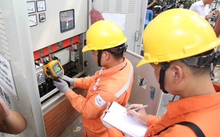Khách hàng ở Hà Nội thuê luật sư tính việc kiện EVN Hoàn Kiếm do tiền điện tháng 6 tăng vọt