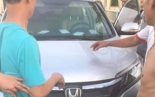 Nghi một cán bộ công an trại giam để ôtô trên cầu, nhảy sông tự tử