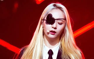 10 idol xứng danh "nữ hoàng tóc bạch kim" khiến fan u mê không lối thoát: Rosé như công chúa nhưng ấn tượng nhất là Krystal