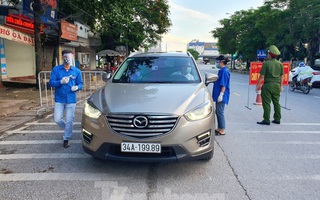 Chốt kiểm soát 'nội bất xuất, ngoại bất nhập' cửa ngõ ra vào TP Hải Dương