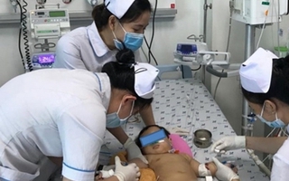Cứu sống bệnh nhi 9 tháng tuổi bị điện giật