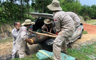 Đào mỏ đá, phát hiện quả bom 'khủng' nằm sâu trong lòng đất