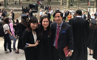 5 bí quyết dạy con của bà mẹ Hà Nội có 2 con gái đỗ Harvard: Sách vở làm nên con người!