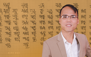 Sau 1 ngày gây bão mạng, tác giả Kiều Trường Lâm cho biết đã có người muốn mua chữ bảo mật với giá 400 triệu nhưng vẫn quyết không bán  