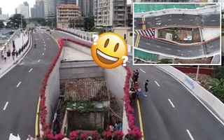 Dân không chịu giải tỏa, thành phố Trung Quốc bèn cho xây cầu bao quanh nhà