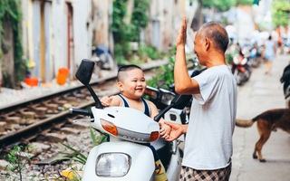 Thủ đô đang trong những ngày mát mẻ nhất năm, sau những cơn mưa là cả một bầu không khí dịu mát, trong lành