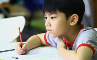Tiến sĩ Giáo dục chia sẻ bí kíp giúp con vui vẻ học tập sau kỳ nghỉ Tết xả láng: 4 mẹo nhỏ nhưng giúp trẻ "lên dây cót" dễ dàng