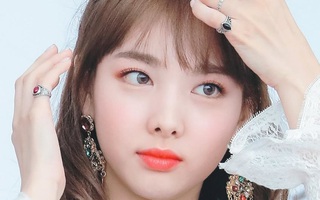 Nayeon (Twice) từng bị chê hết lời khi để tóc mái giả nhưng thực tế lại khiến dân tình “ngã ngửa” vì bất ngờ