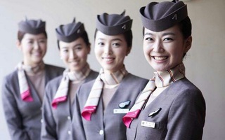 Đồng phục của tiếp viên hàng không Hàn Quốc: Đa phần đều nhã nhặn nhưng đột phá nhất thì phải là hãng cuối