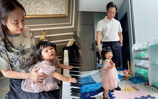 Con gái Cường Đô la "lên đồ" sương sương 12 triệu để đi dạo, đúng chuẩn Alpha kid sinh ra đã ở vạch đích