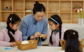 Ngôi nhà bình dị nhưng ấm áp của đôi vợ chồng quyết định nghỉ việc chuyển về quê ở vì không muốn các con gặp áp lực trong việc học ở thành phố