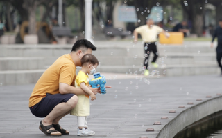 Từ vụ trẻ bị mất tích ở Bình Dương, bố mẹ cần dạy con những kỹ năng cơ bản nào để tự bảo vệ mình trước người lạ