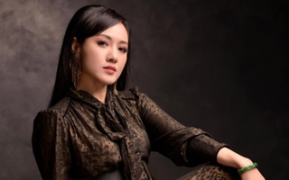 BTV Hoài Anh đăng ảnh khoe thần thái vô cùng lạnh lùng nhưng không thể phủ nhận nhan sắc ngày càng sắc sảo, mặn mà 