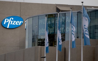 Pfizer đạt thỏa thuận cung ứng thuốc điều trị COVID-19 trên toàn cầu